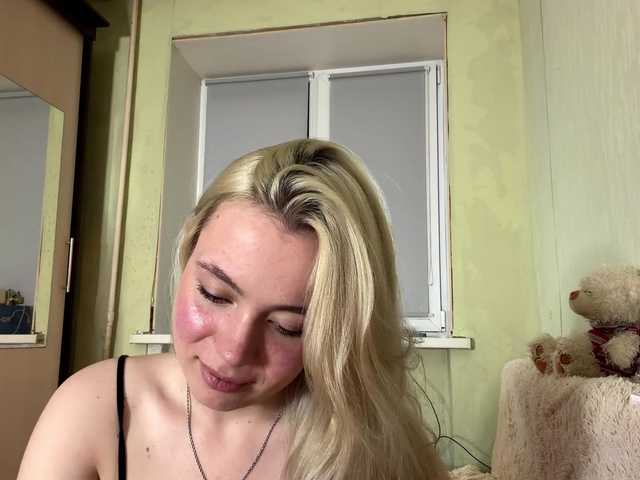 myfavoriteroom live cam on BongaCams