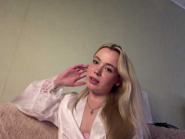 myfavoriteroom live cam on BongaCams