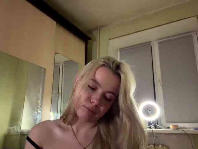 myfavoriteroom webcam