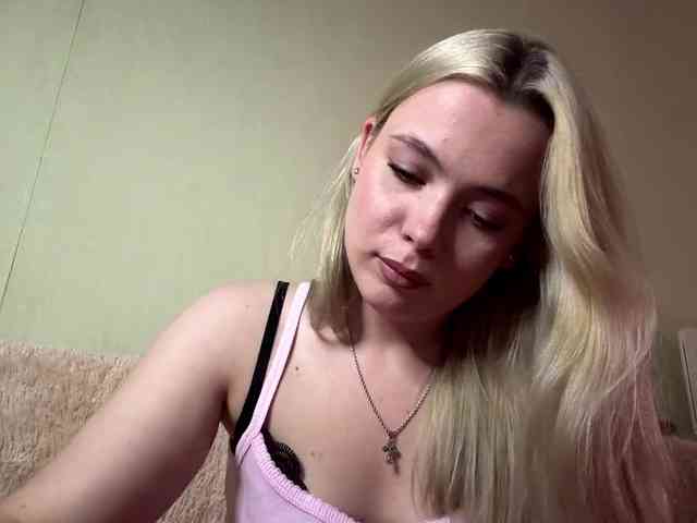 myfavoriteroom webcam