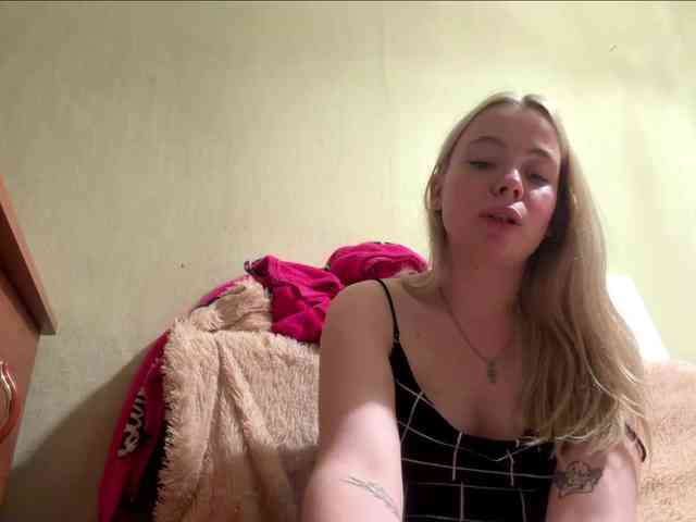 myfavoriteroom webcam