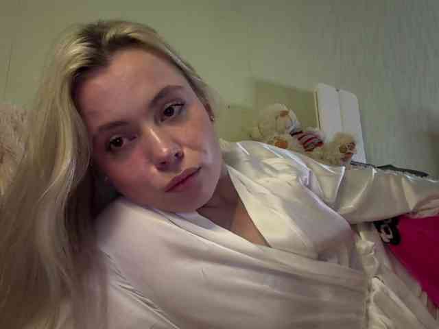 myfavoriteroom webcam