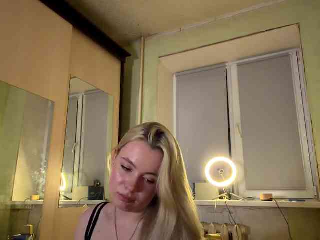 myfavoriteroom webcam