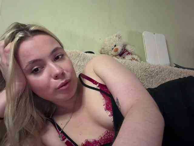 myfavoriteroom webcam