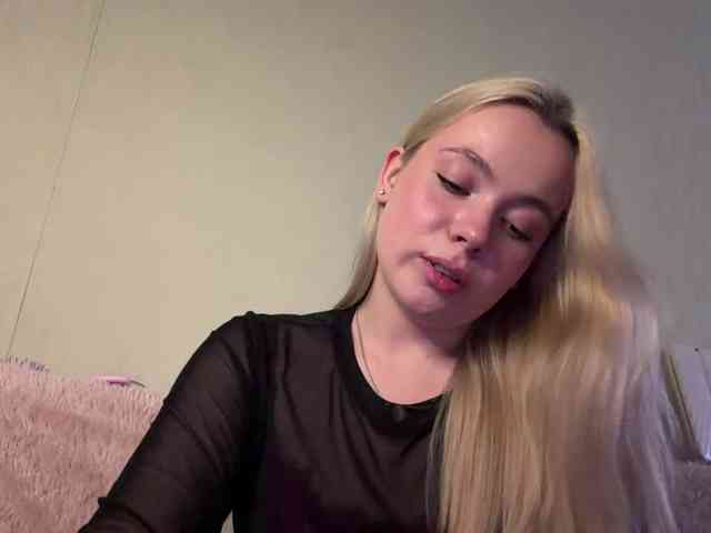 myfavoriteroom webcam