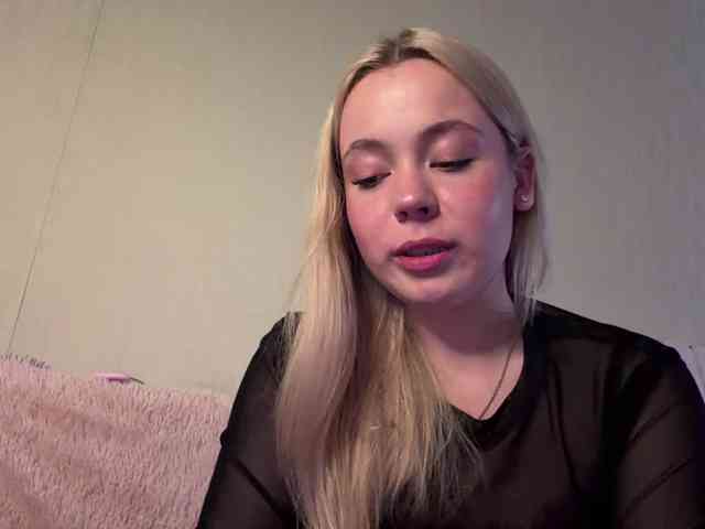 myfavoriteroom webcam