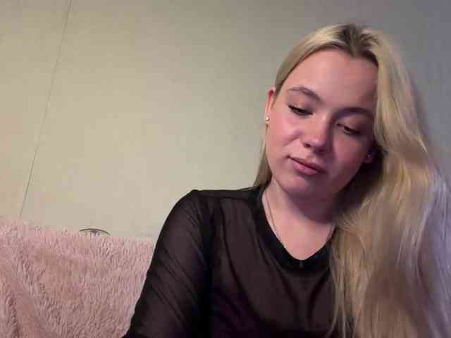 myfavoriteroom webcam
