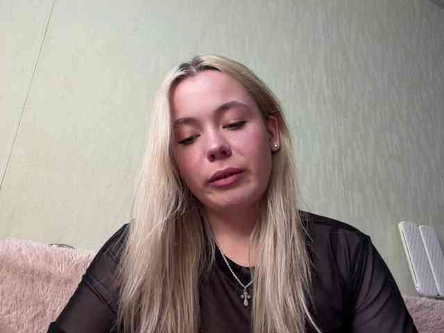myfavoriteroom webcam