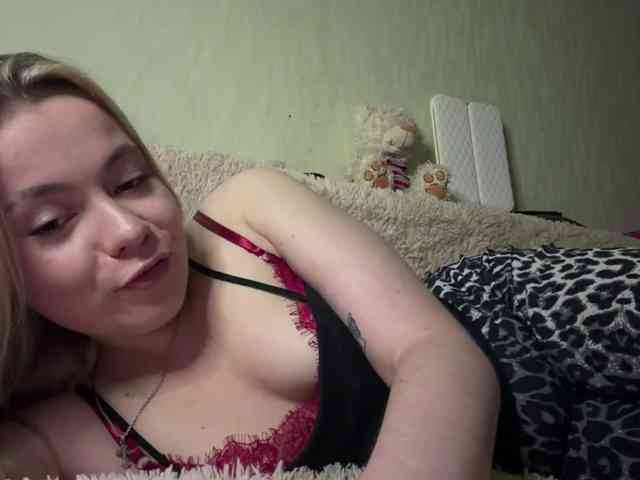 myfavoriteroom webcam