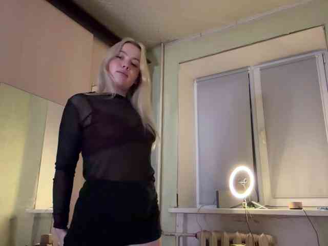 myfavoriteroom webcam