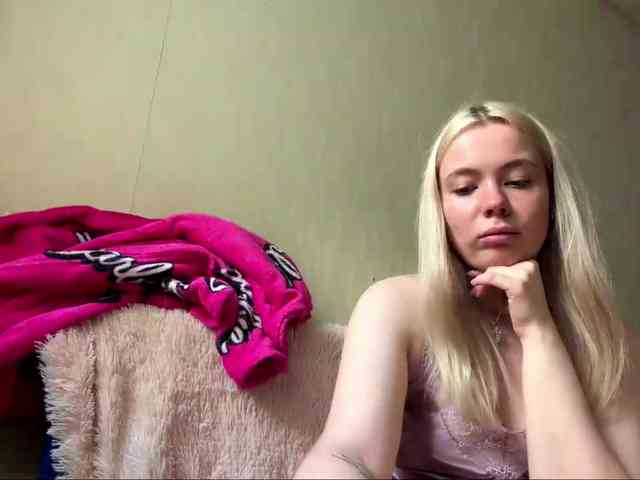 myfavoriteroom webcam