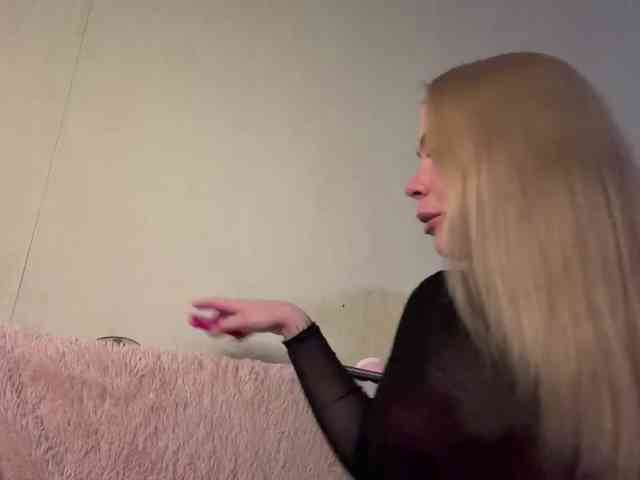 myfavoriteroom webcam