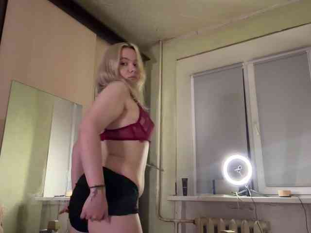 myfavoriteroom webcam