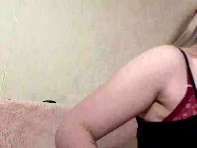 myfavoriteroom's webcam live show
