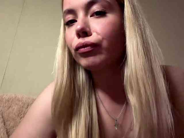 myfavoriteroom webcam