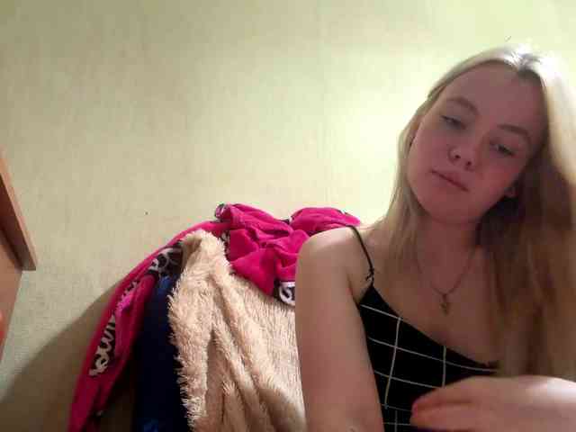 myfavoriteroom webcam