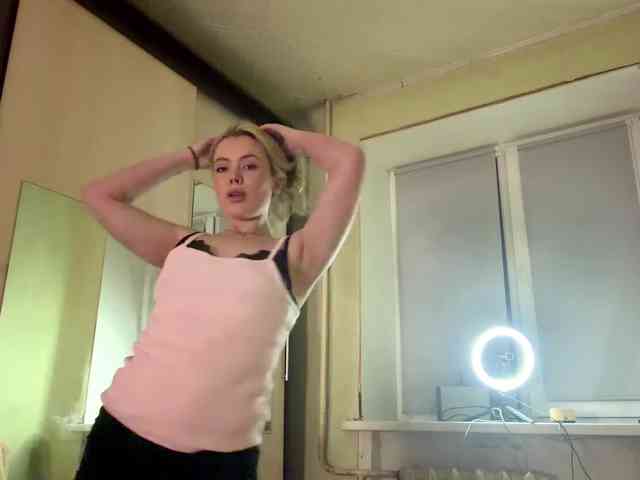 myfavoriteroom webcam