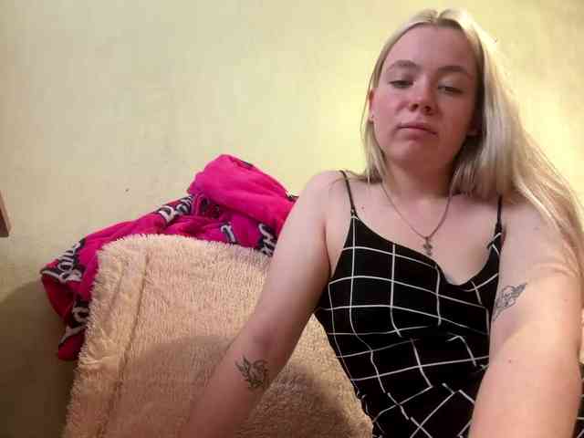 myfavoriteroom webcam