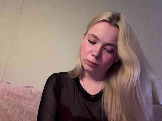 myfavoriteroom webcam