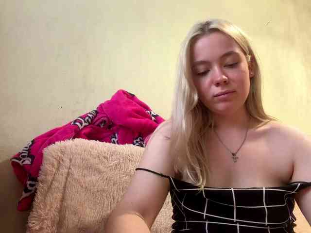 myfavoriteroom webcam
