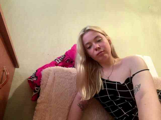 myfavoriteroom webcam