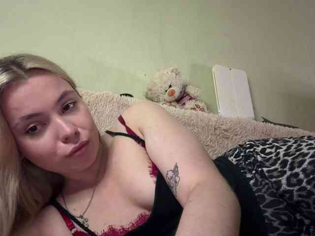 myfavoriteroom webcam