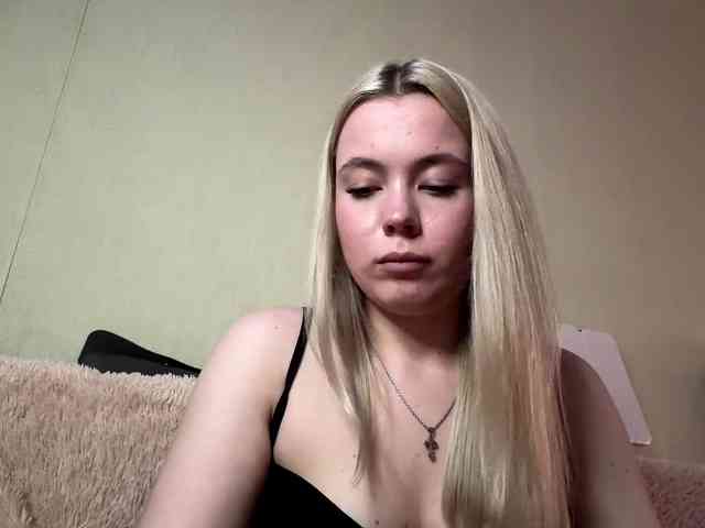 myfavoriteroom webcam