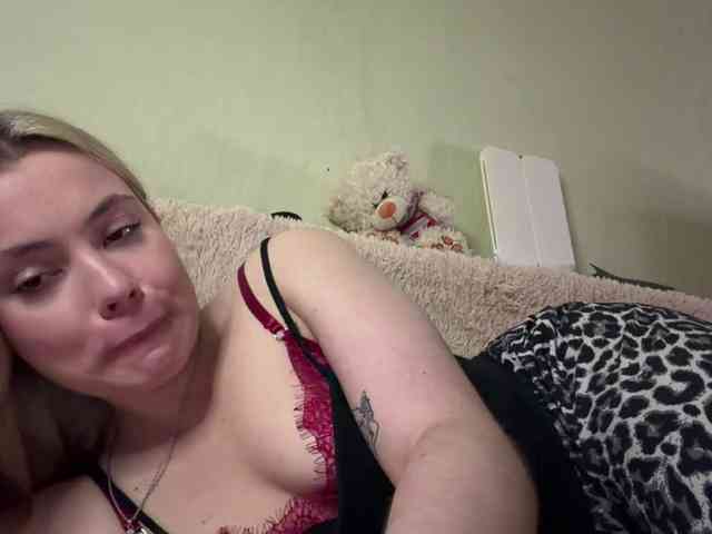 myfavoriteroom webcam