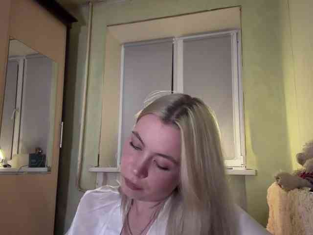 myfavoriteroom webcam