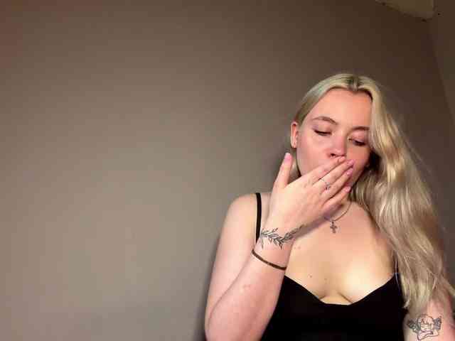 myfavoriteroom webcam