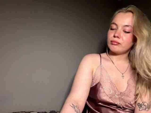 myfavoriteroom webcam