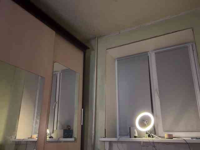 myfavoriteroom webcam