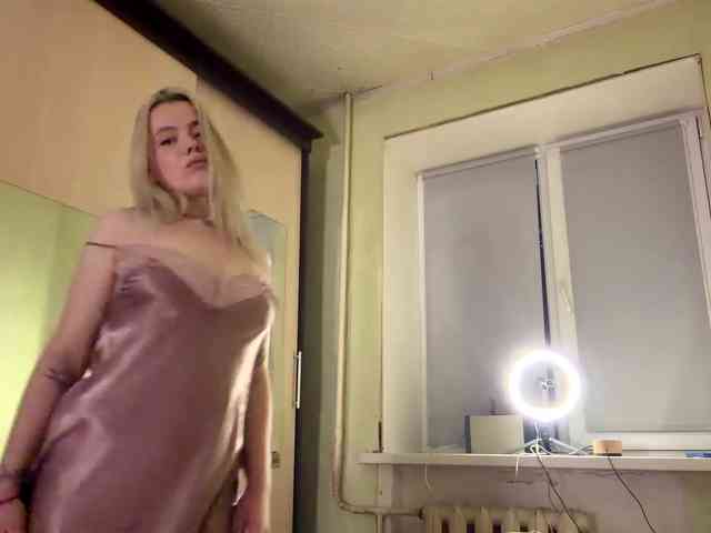 myfavoriteroom webcam