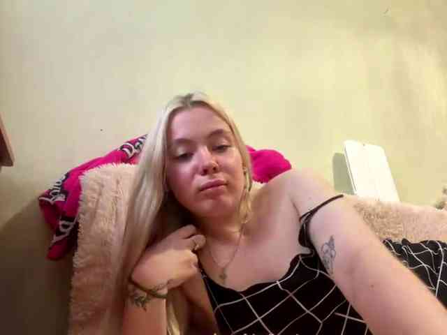 myfavoriteroom webcam
