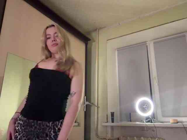 myfavoriteroom webcam