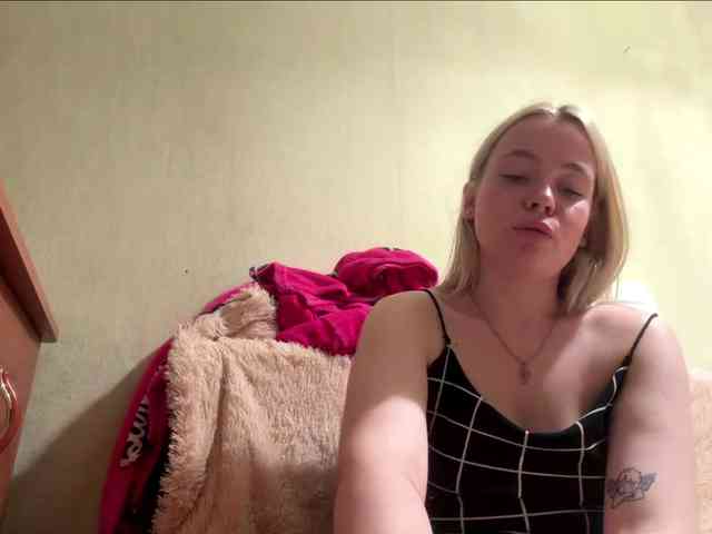 myfavoriteroom webcam
