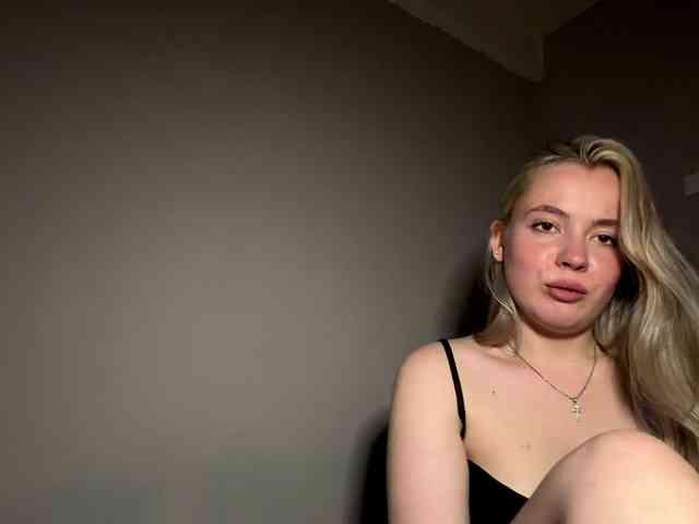 myfavoriteroom webcam