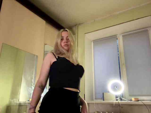 myfavoriteroom webcam