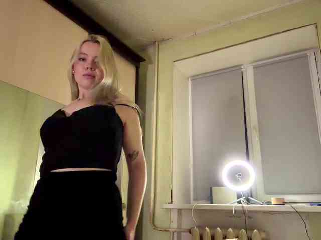 myfavoriteroom webcam