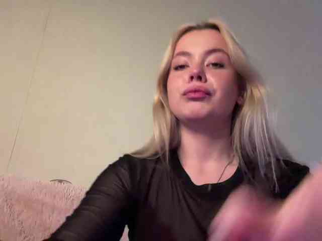 myfavoriteroom webcam