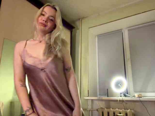 myfavoriteroom webcam