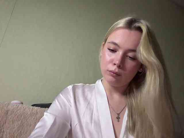 myfavoriteroom's webcam live show