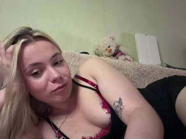 myfavoriteroom webcam