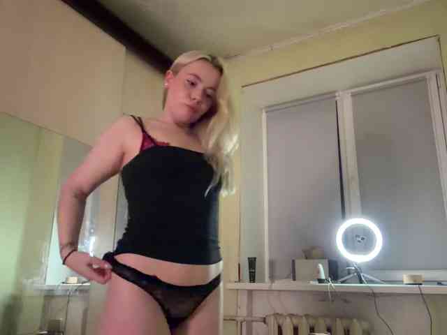 myfavoriteroom webcam