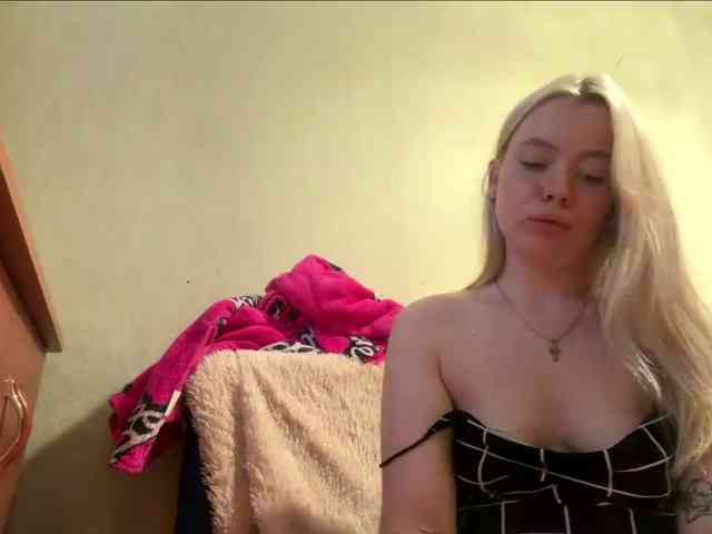 myfavoriteroom webcam