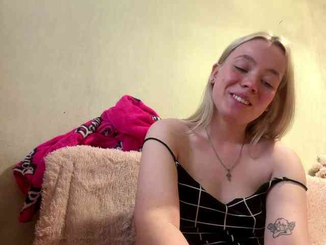 myfavoriteroom webcam