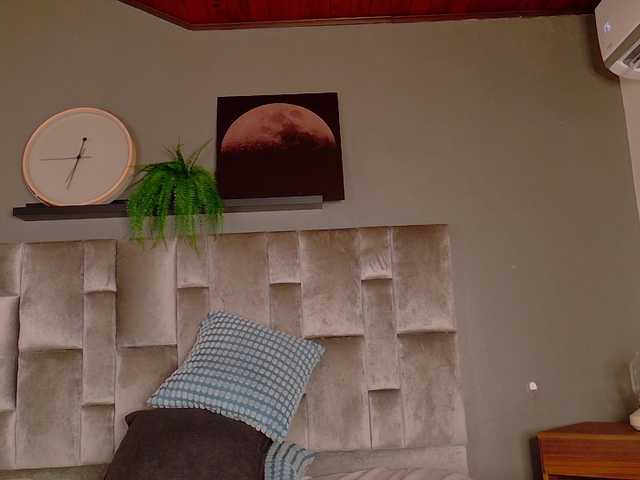 Evaa-Daemon live cam on BongaCams