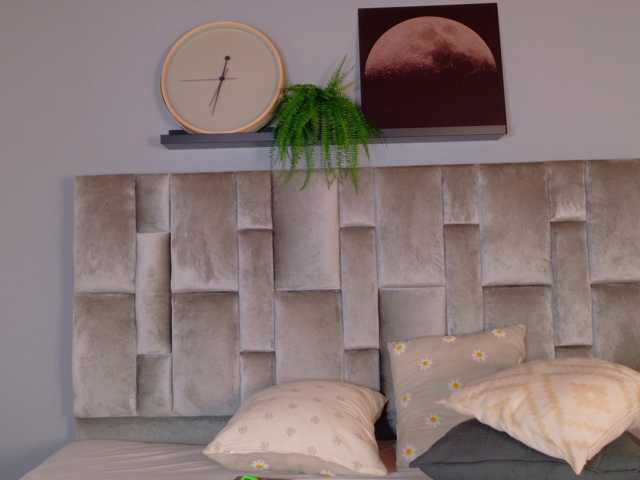 Evaa-Daemon live cam on BongaCams