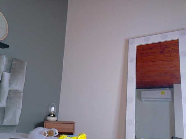 Evaa-Daemon live cam on BongaCams