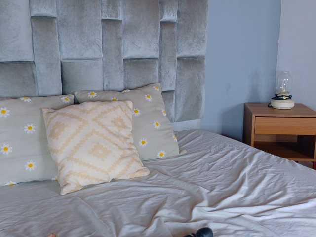 Evaa-Daemon live cam on BongaCams